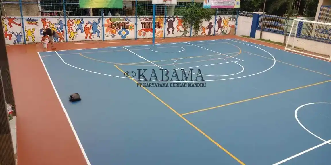 Dokumentasi proyek cat lapangan olahraga