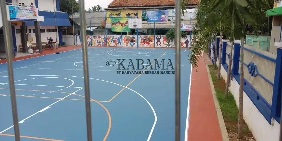 Dokumentasi proyek cat lapangan olahraga